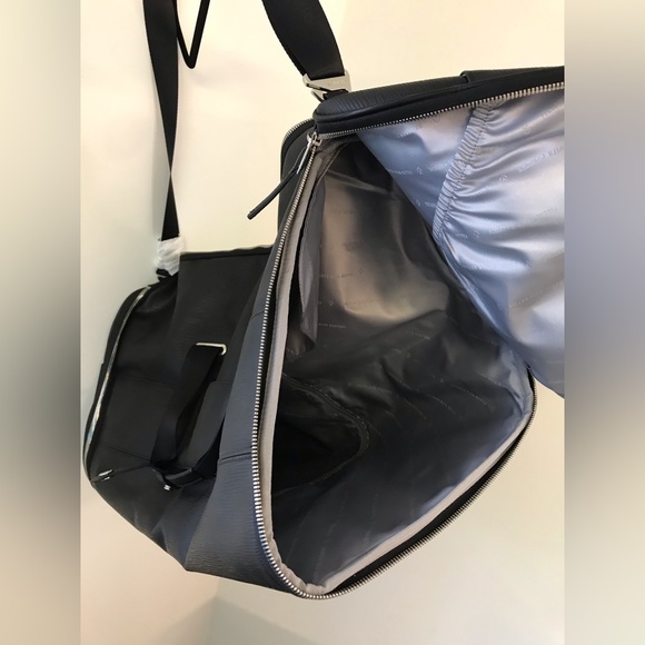 Vessel Signature Garment Duffel Track Black 2 in 1 Duffel Bag New w Tags - Picture 10 of 16